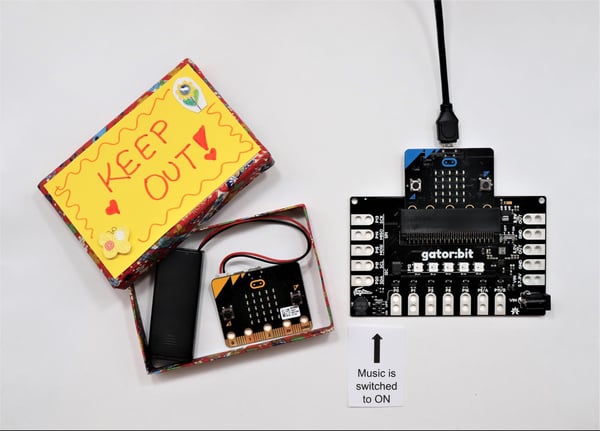 micro:bit safe box with gator:bit